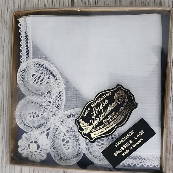 Handmade Brussels Lace Handkerchief Louise Verschueren Made in Belgium Vintage - Picture 1 of 5